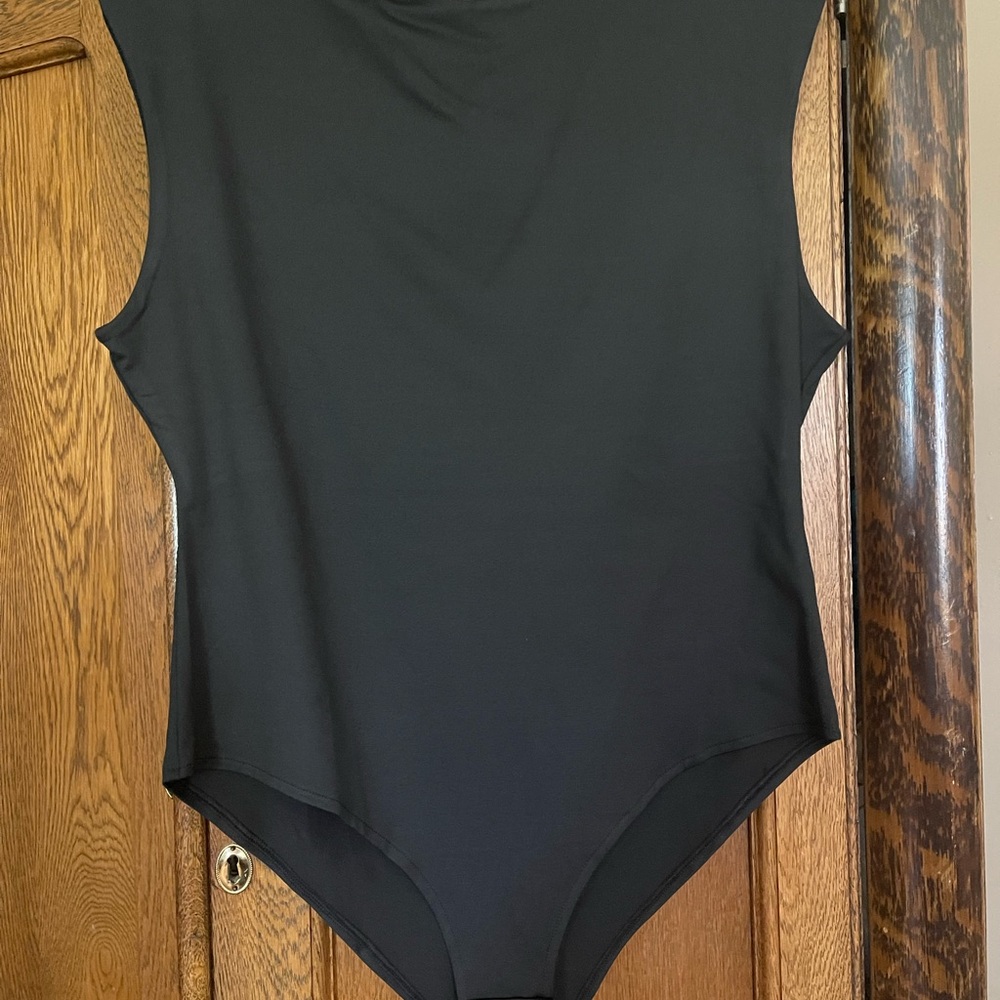ReoRia Classic Black Bodysuit